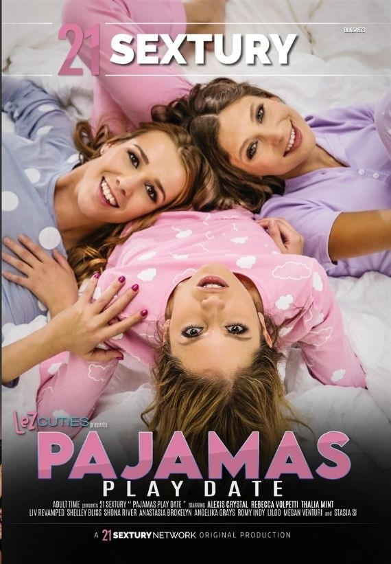 LezCuties: Pajamas Play Date